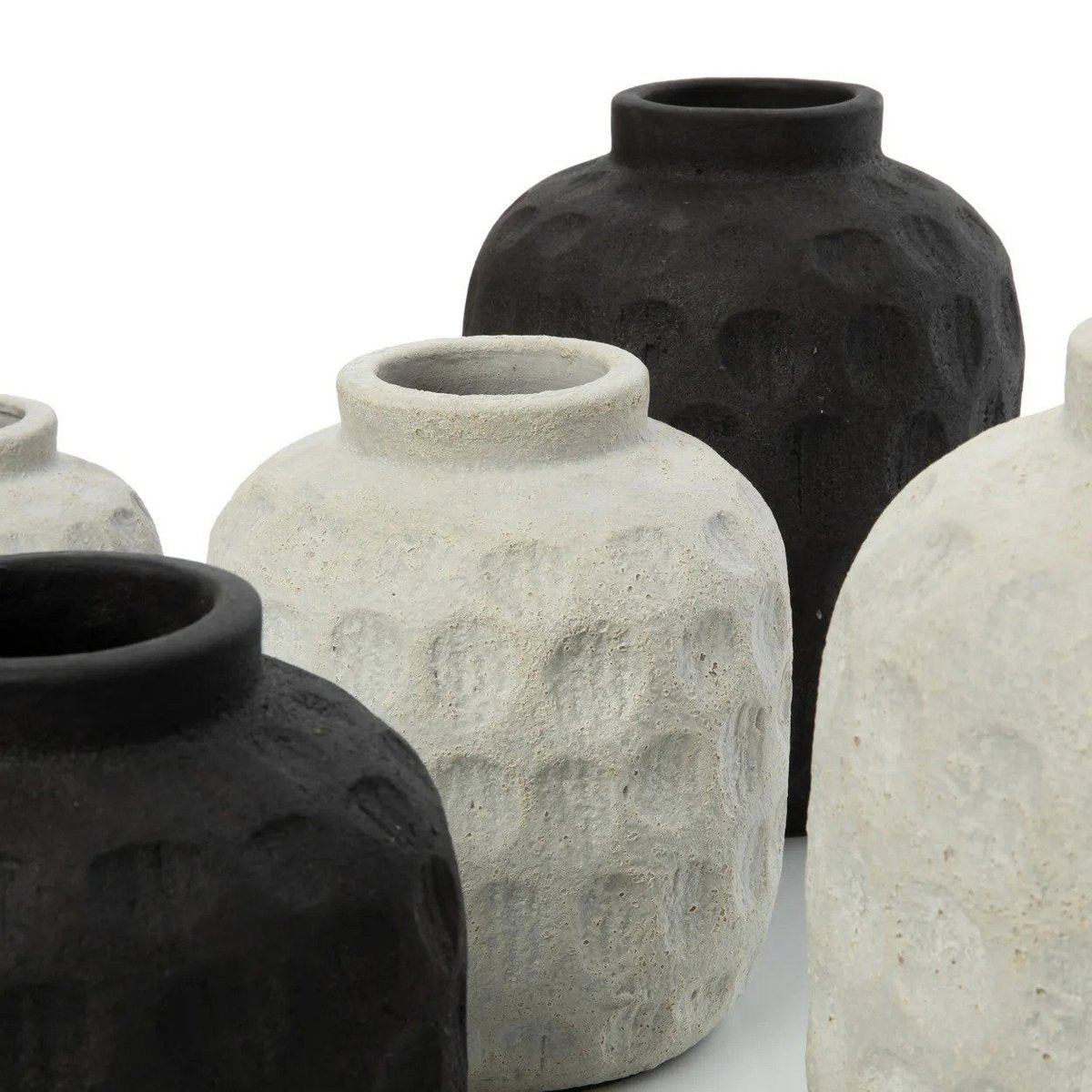 Timeless Handmade Concrete Vase - Artisan Crafted Luxury Design