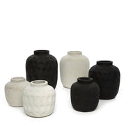 Timeless Artisan Crafted Black Peaky Vase with Luxury Design