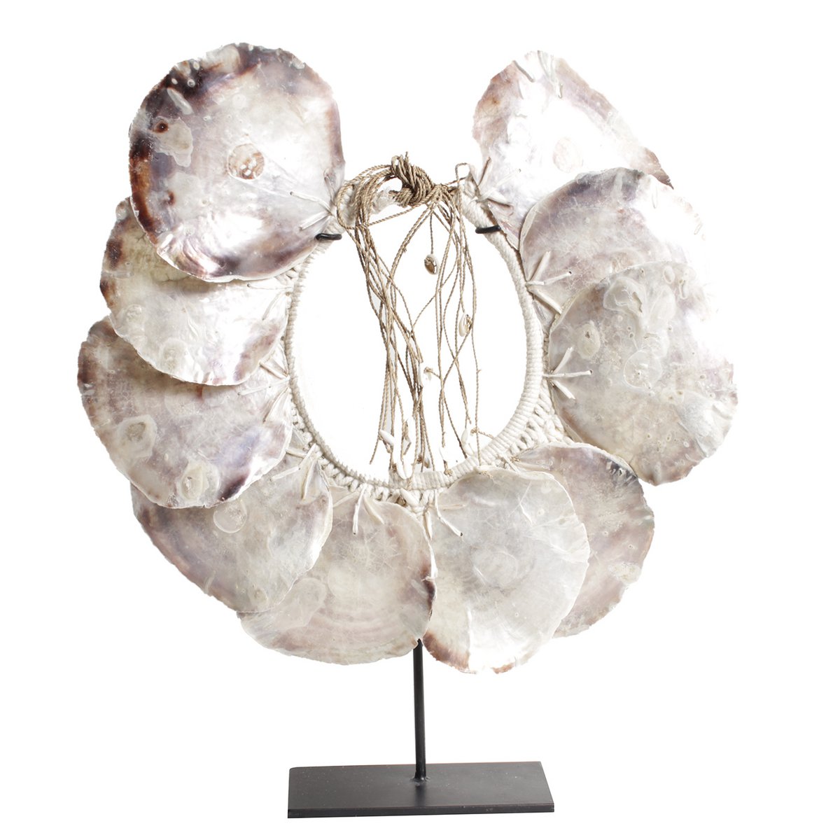 Timeless Artisan Crafted Shell Necklace in Premium Design