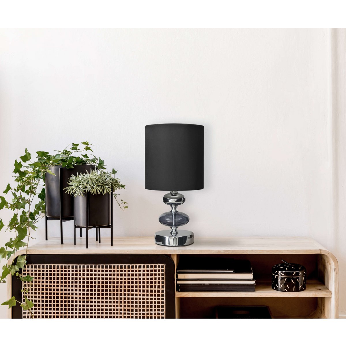 Handcrafted Luxury Table Lamp in Black - Timeless Artisan Design