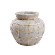 Handcrafted Belly Vase in Concrete - Timeless Artisan Design