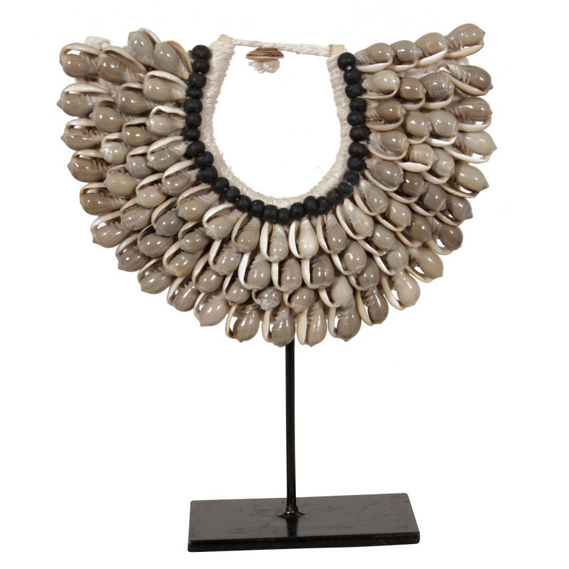 Timeless Handmade G9 Small Shell Necklace in Luxury Design