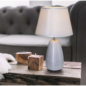Zeitlose Luxus handgefertigte Keramik-Tischlampe, kunsthandwerkliches Design